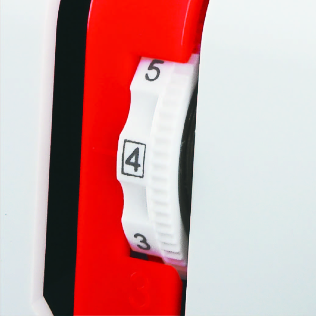 AEG SymaskineFriarm 9 sømme hvid/rød